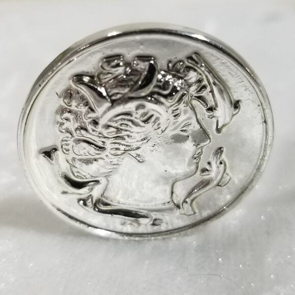 Sarah Cov. clip on patented one inch earrings 1.1437 - Picture 2 of 16